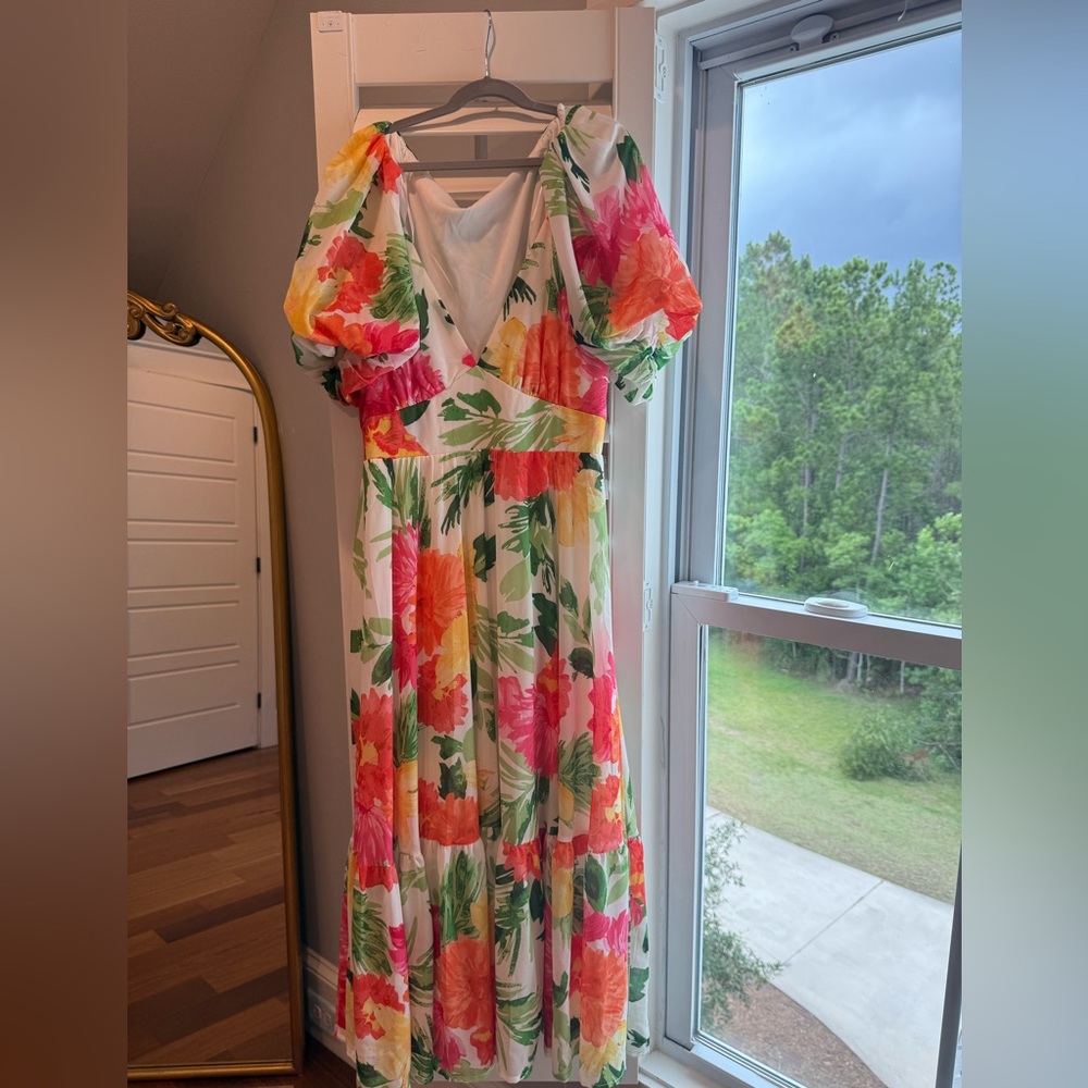 Vestique Tropical Print Dress